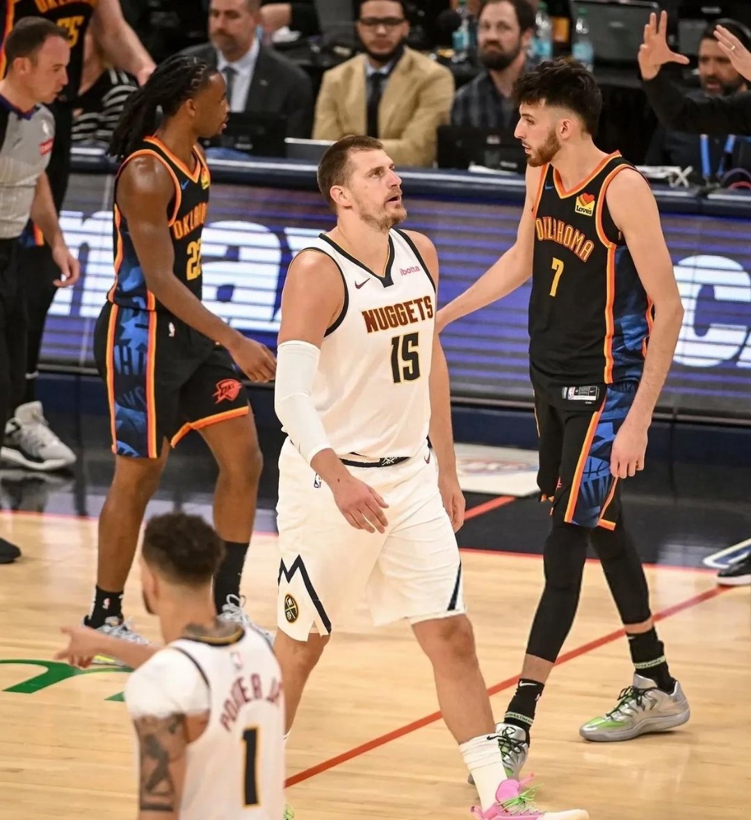 赛后费内巴切备战NBA季后赛；遗憾出局细节流出；压力陡增；团队化学反应显著的简单介绍