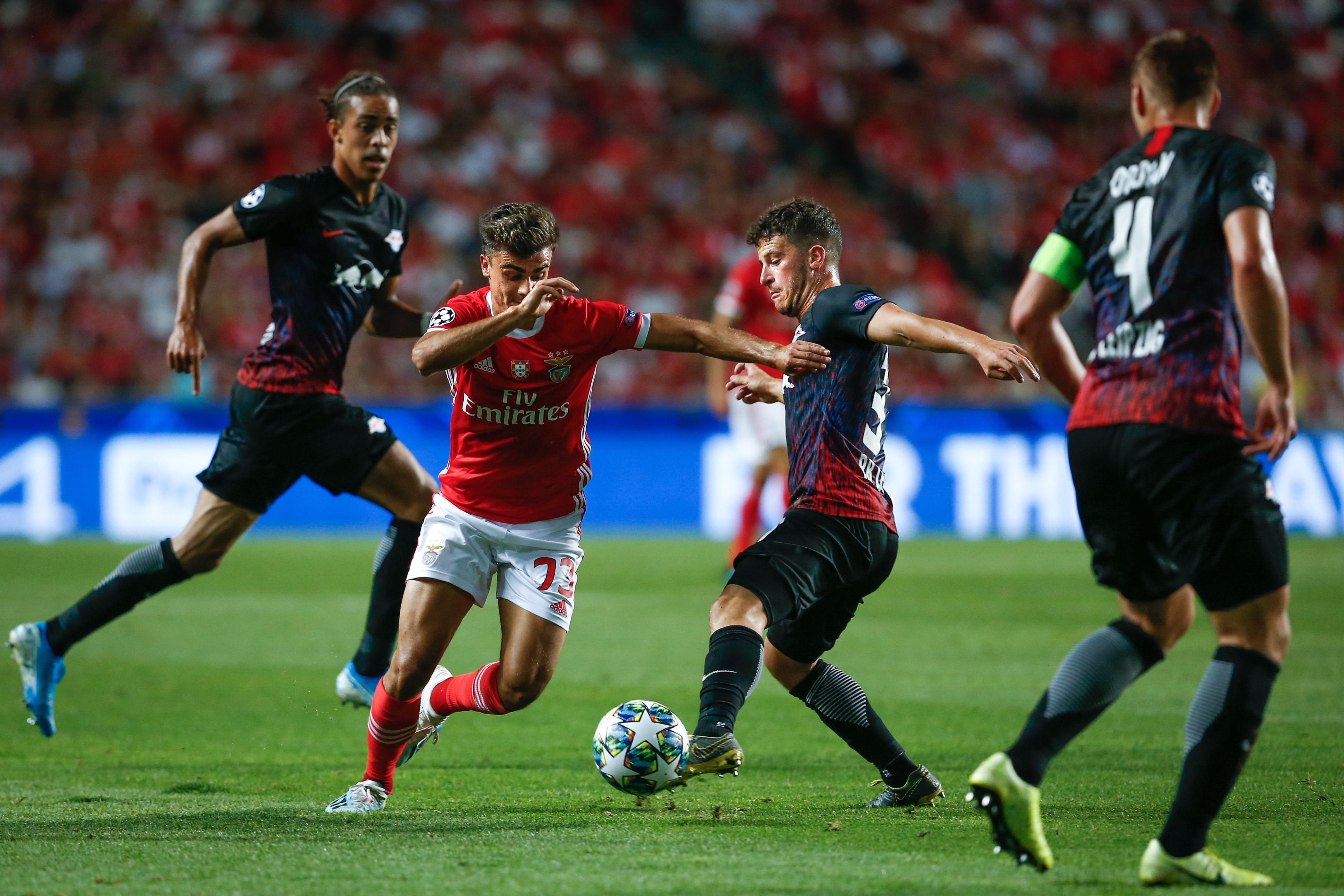 莱比锡国际比赛日造点机会，志在欧冠名次提升，赛场秩序良好，控场能力受关注的简单介绍