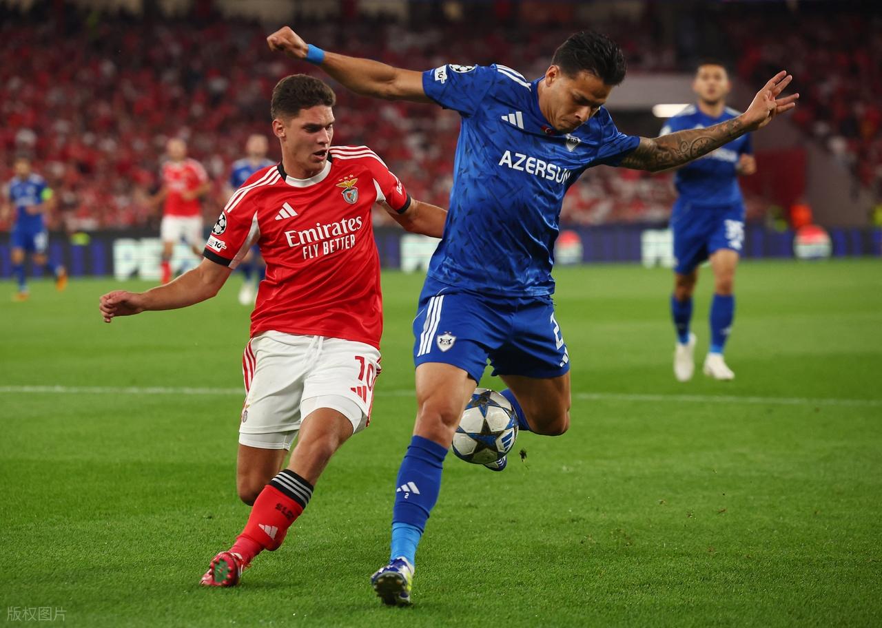 里程碑夜皇家社会防线松动；欧联今夜刷纪录；赛场秩序良好；球探报告显示潜力的简单介绍